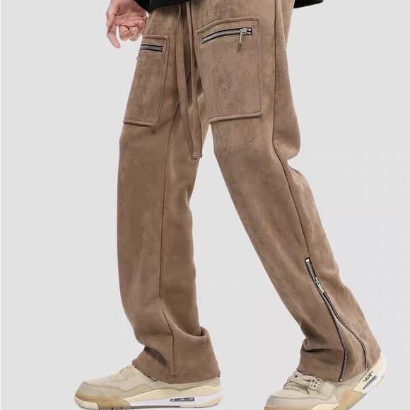 Loose oversized micro cargo pants with side zippers suede - Picture 2 of 4